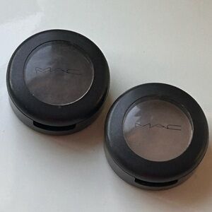 MAC Eyeshadow Duo-Brun & Omega